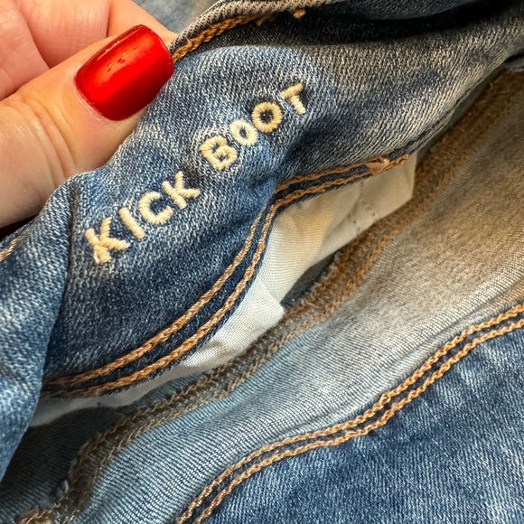 AE Next Level Low-Rise Kick Bootcut Jean - Picture 4 of 8